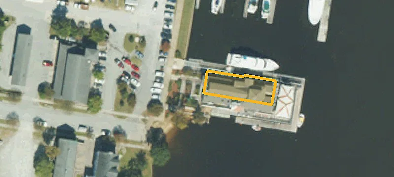100 Pollock St
