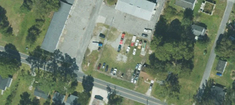 2408 Oaks Rd