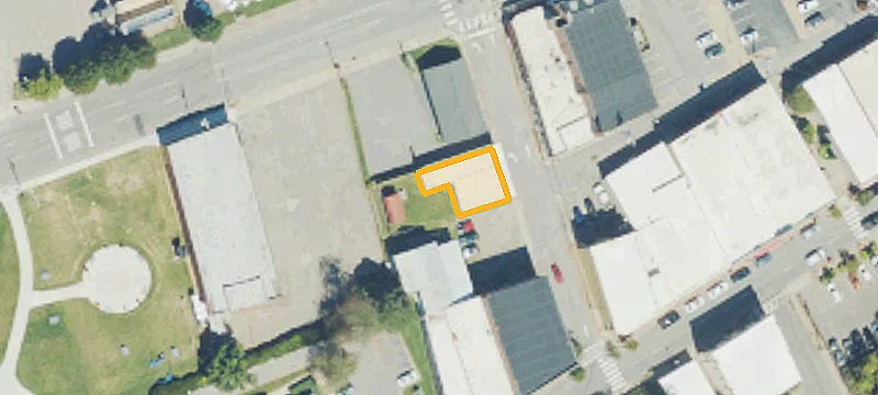 33 Adams St