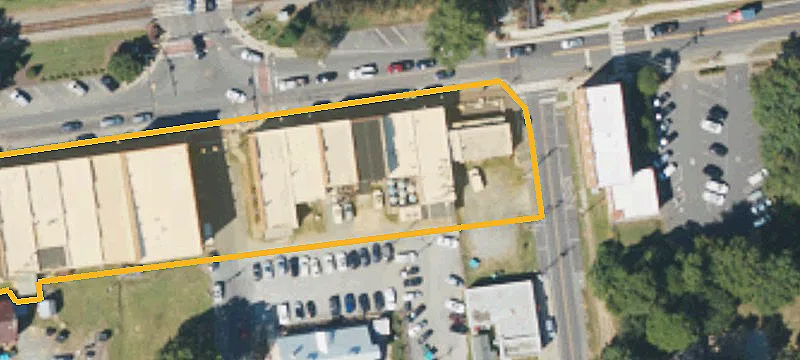 112 Es Main St