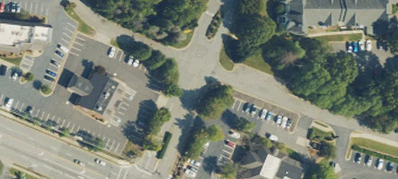 102 Cambridge Plz Dr