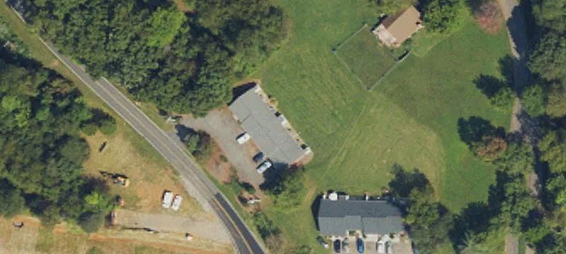 100 Kingsway Dr