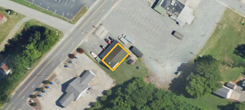 1105 Main St