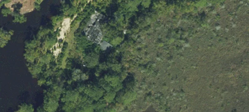 115 Lakeside Dr