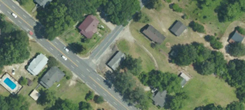 Hamlet Ave