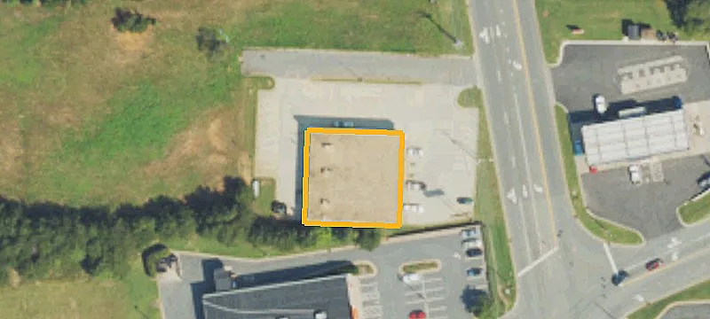 576 Main St
