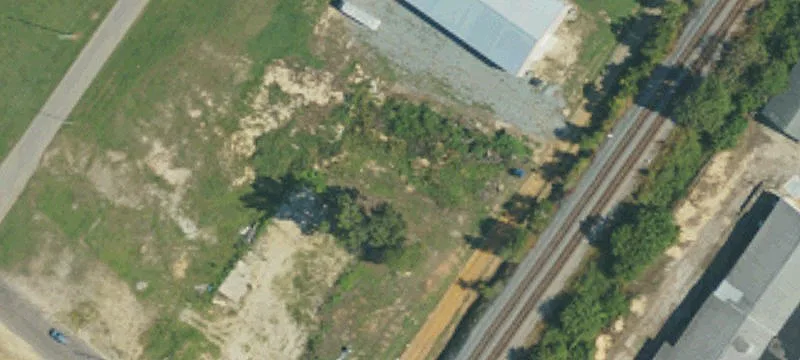 Railroad Ave