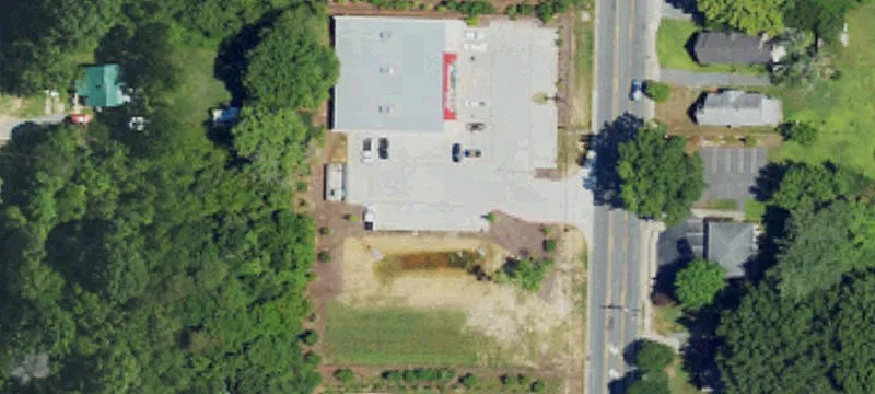 711 Main St