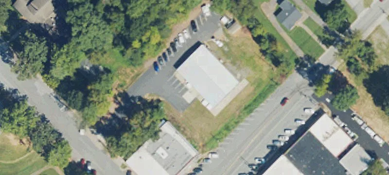 32 Pace St