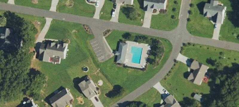 101 Keeneland Dr