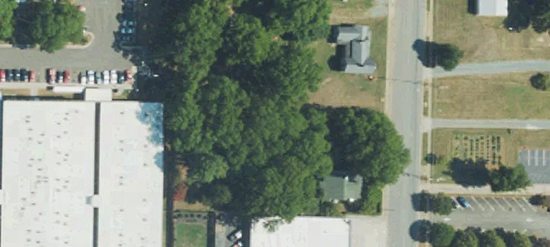 Maple St