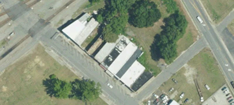 17 Hamlet Ave