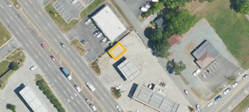 600 Roosevelt Blvd