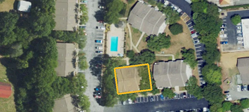 130 Cres Sq Dr