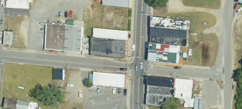 4403 Main St