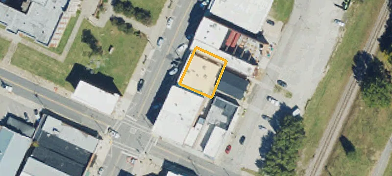 8 Main St