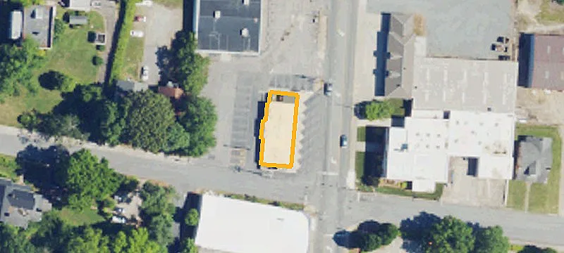 698 Scales St
