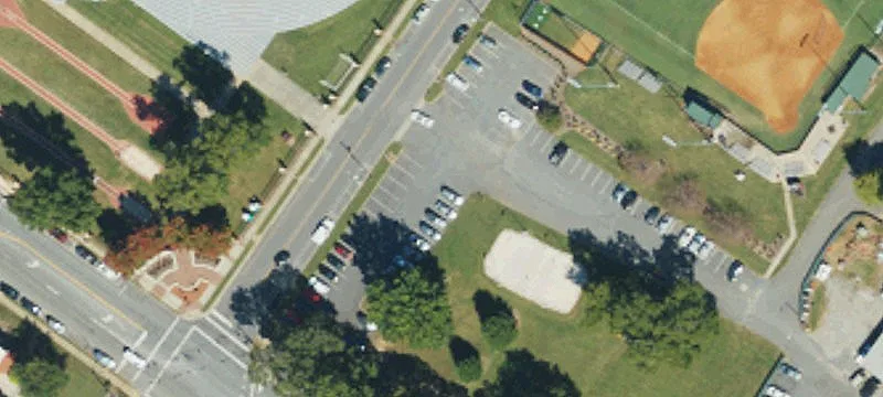 8th NE Ave