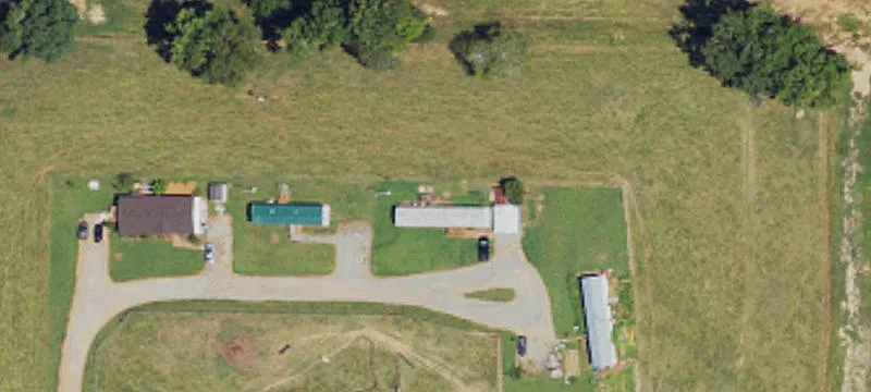 Off Ed Clapp Rd