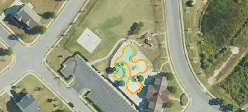 Farm Pond Rd