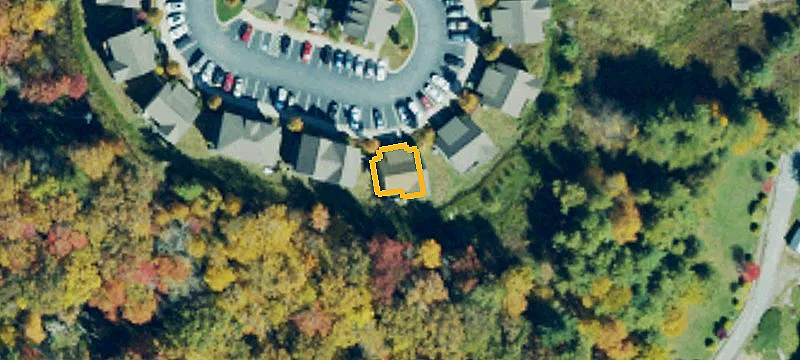 210 Parkwood Cir