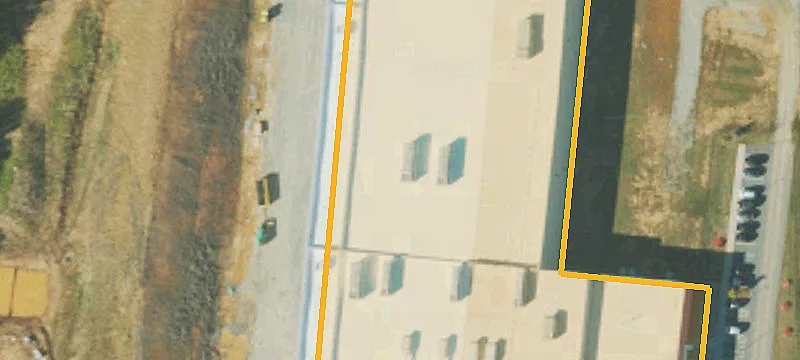 2010 Park Ctr Dr