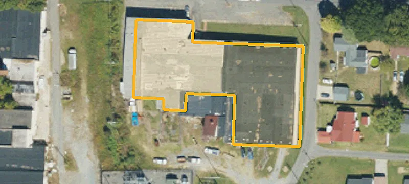 301 Main St