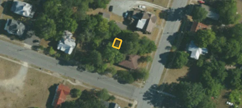 401 James St