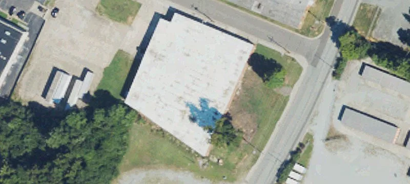 907 Main St
