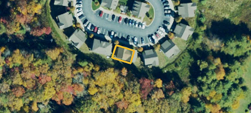 204 Parkwood Cir