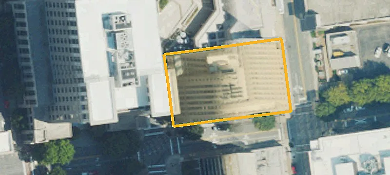 51 4th St