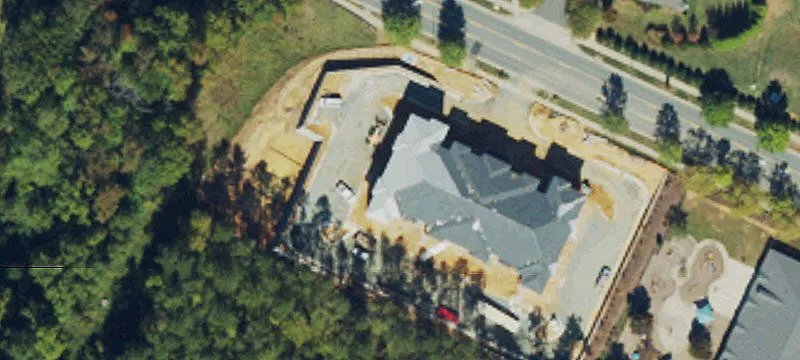 3820 Bonnar Brg Pkwy