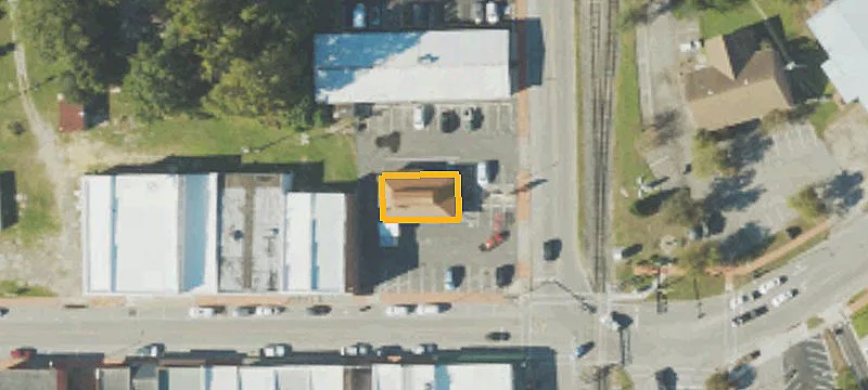 101 Main St