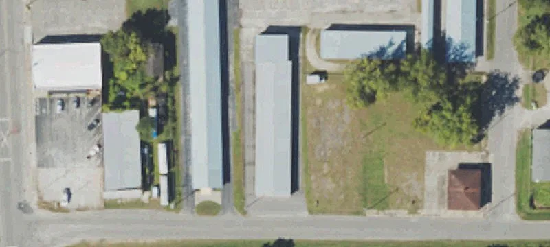 213 Main St Near