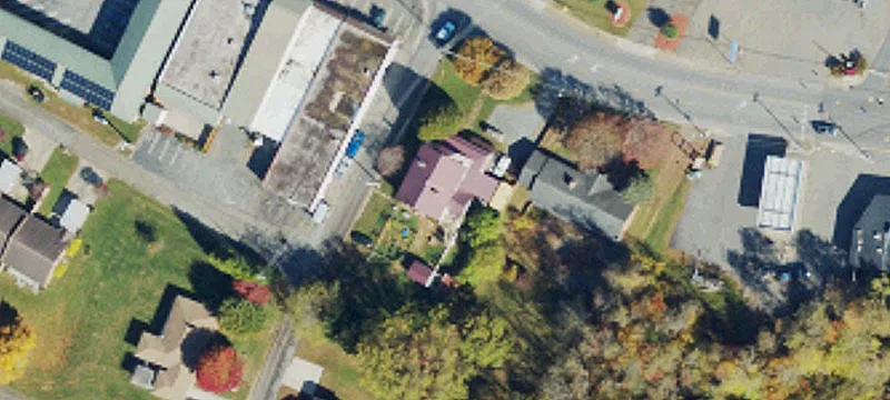 295 Main St