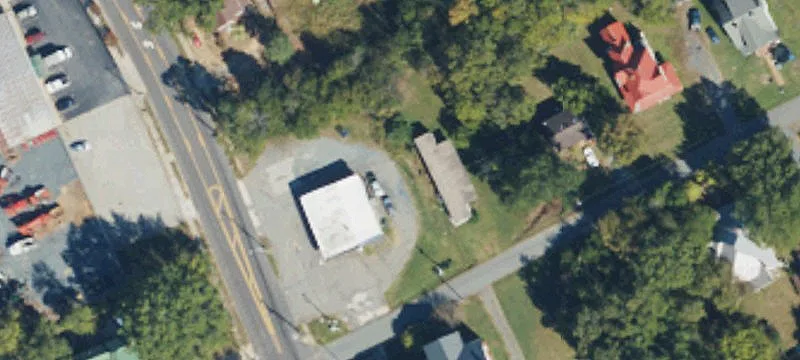 302 Main St