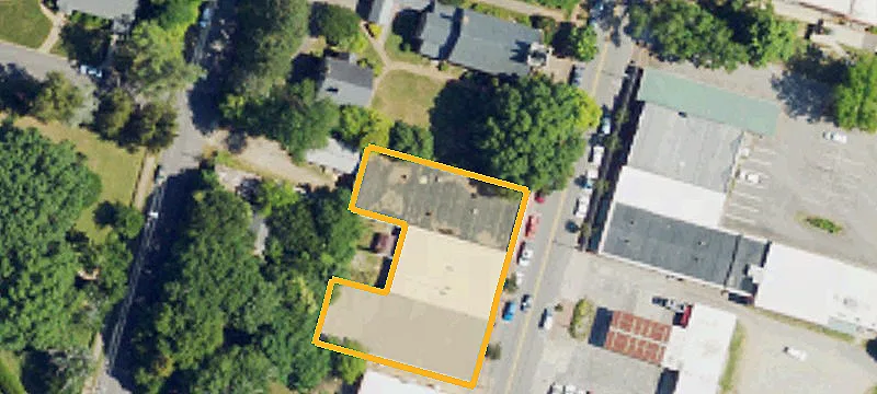 123 Main St