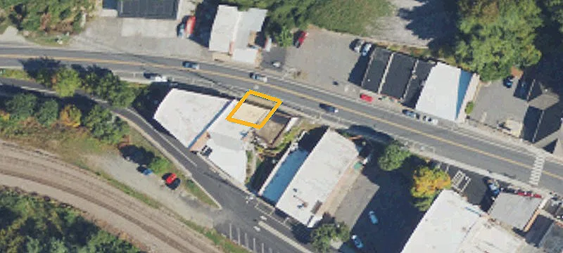 130 Oak Ave