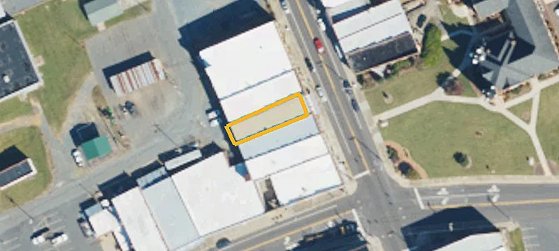 105 Main St