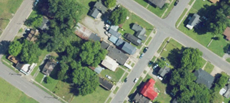 321 Maple N St