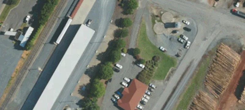 110 Leslie St