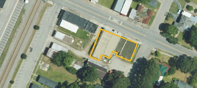 106 Main St