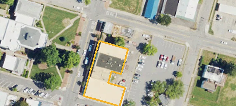 106 Main St