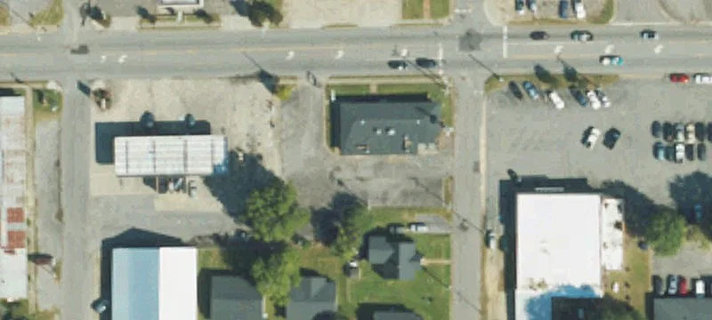 608 Main St