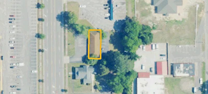 221 Main St