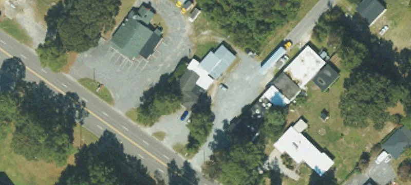 718 Riv Rd