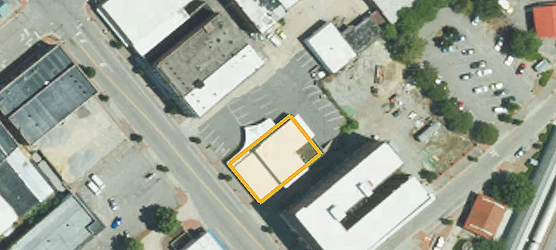 325 Nash E St