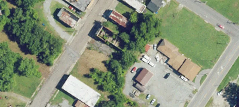 212 Maple N St