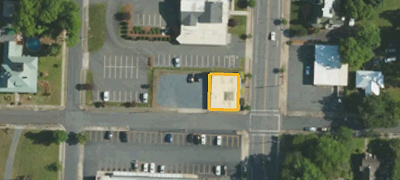 201 Main St