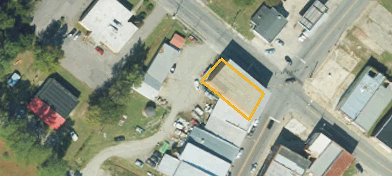100 Main St